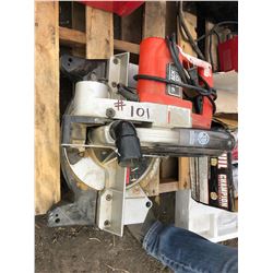 BLACK & DECKER MITRE SAW