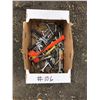 Image 1 : BOX WITH COMBINATION WRENCHES, HAMMER, SMALL BENDER