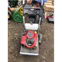 BRIGGS & STRATTON 6.75 HP MOTOR IN RUNNING ORDER
