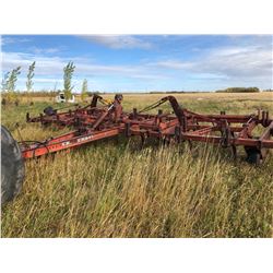 MASSEY FERGUSON 25' DEEP TILLAGE