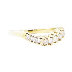 0.40 ctw Diamond Ring - 14KT Yellow Gold