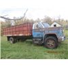 Image 2 : 1980's GMC 6000 Gas 5 Spd/Std w 18' B&H