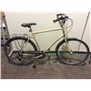 Image 1 : BEIGE APOLLO DECO 7-SPEED CRUISER BIKE
