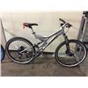 Image 1 : SILVER SPECIALIZED 8-SPEED FULL SUSPENSION MOUNTAIN BIKE W/ FULL DISC BRAKES