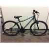 Image 2 : 2 BIKES - GREY & BLUE SUPERCYCLE 21-SPEED FRONT SUSPENSION MOUNTAIN BIKE, GREY SCHWINN 21-SPEED