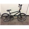 Image 2 : 2 BIKES - BLACK NO NAME SINGLE SPEED BMX BIKE, BLACK GT SINGLE SPEED BMX BIKE