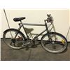 Image 2 : 2 BIKES - CHROME KONA 21-SPEED FRONT SUSPENSION MOUNTAIN BIKE, GREY NORCO 15-SPEED HYBRID