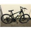 Image 1 : BLACK TREK 24-SPEED FRONT SUSPENSION MOUNTAIN BIKE W/ FULL DISK BRAKES