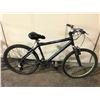 Image 1 : 2 BIKES - GREY NO NAME 15-SPEED FRONT SUSPENSION MOUNTAIN BIKE, RED SPORTEK 18-SPEED MOUNTAIN BIKE