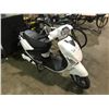 Image 1 : WHITE GIO ELECTRIC SCOOTER ( NO KEY, NO CHARGER )