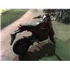 Image 2 : 2000 DAYMAK EM1 VIN# LYNYAUXF000005850 RED GAS POWERED MOTORCYCLE ( NO KEYS, NO REGISTRATION, PARTS