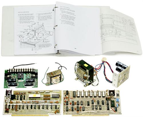 MITS Altair 8800 Personal Computer (PC) 1975