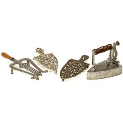 German Slug Iron with 3 Trivets