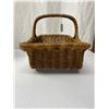 Image 2 : Vintage Open Wicker Basket With Handle 1950s 16x9x5