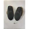 Image 2 : Brand New Size 2 Muskoka Suede Slippers. Excellent Condition