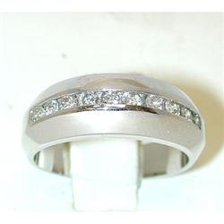 9005 14KW Gold Ring w/ Diamonds