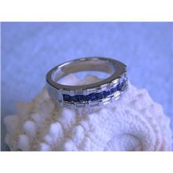 4439 18k White Gold Ring with Diamonds and Sapphire