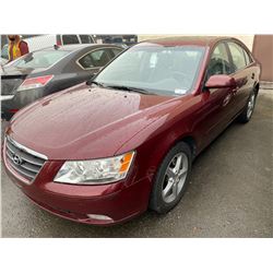 2010 HYUNDAI SONATA SPORT, 4DR SEDAN, RED, VIN # 5NPET4AC4AH639709