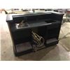 Image 2 : BLACK & LIGHT WOOD 61"W X 28"D X 45"H MOBILE BAR CATERING UNIT WITH TAP HOSES