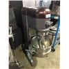 Image 2 : HOBART B600T 1HP 208V 3PHZ COMMERCIAL LARGE QUART MIXER WITH BOWL & ATTACHMENT ( CORD CUT CONDITION