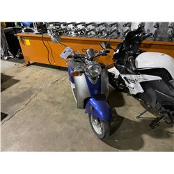 2005 YAMAHA VINO, SCOOTER, BLUE/GREY, VIN # JYASA17N25A002195