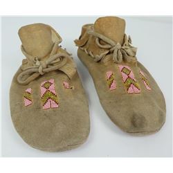 Montana Native American Indian Beaded Moccasins