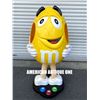Image 2 : M&M's figure yellow