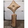 Image 1 : LAMINATED WOOD PILLOW AND STAND ART PIECE. MADE