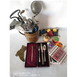 VINTAGE KITCHEN LOT OF SOME SILVERWARE AND