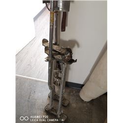 PAIR OF DRYWALL STILTS