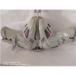 PAIR OF VINTAGE RAICHLE SIZE 8-9.5 RE360 SKI BOOTS