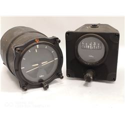 PAIR OF VINTAGE AIRCRAFT GAUGES