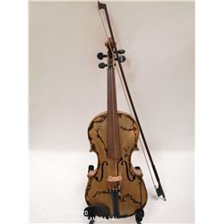 1930'S SERCA CANADIAN MADE VIOLIN WITH LICHTENBERG