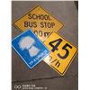 Image 1 : LOT OF 3 VINTAGE ROAD SIGNS. BUS, 30" X 30", RGE