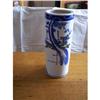 Image 1 : Early Cylinder Blue and White Vase #1207848