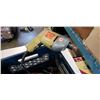 Image 2 : BLUE CRATE WITH 2 ANGLE GRINDERS, CIRCULAR SAW AND ELECTRIC DRILL