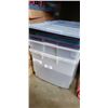 Image 2 : LOT OF TOTES AND LIDS