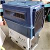 Image 2 : Deluxe pet porter and pet mate pet kennel transporter