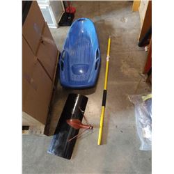 SNOW SHOVEL AND SLED