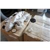 Image 10 : 2 BOX OF 210 TOTAL GLASS BOTTLES 200ML SOME WITH LIDS