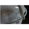 Image 2 : White danby 8,000 BTU portable air conditioner store return does turn on and blow air