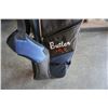 Image 2 : BAG OF KIDS BUTLER GOLF CLUBS