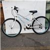 Image 1 : WHITE OZARK TRAIL BIKE