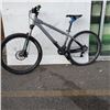 Image 1 : GREY NO BRAND BIKE