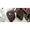 Image 1 : LOT OF WIRE AND RATTAN TRAYS