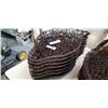 Image 2 : LOT OF WIRE AND RATTAN TRAYS
