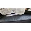 Image 4 : SWISSGEAR 9'6" X 9' TENT AS NEW