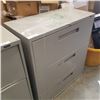 Image 1 : GLOBAL 3 DRAWER LATERAL FILING CABINET