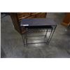 Image 1 : 2 NESTING METAL SIDE TABLES