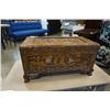 Image 8 : HIGHLY CARVED CAMFER TRUNK 14 X 27